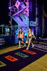 BIB: 
                            <button type="button" onclick="openModal(25252878)" class="btn btn-primary btn-sm float-right btn-popup" data-toggle="modal" data-target=".modal-high-quality">
                        <i class="fas fa-shopping-cart"></i> Add to Cart
                    </button>
                                            <button type="button" onclick="isThisMe(25252878, true)" class="btn btn-success btn-sm float-right btn-popup btn-isme hidden" data-toggle="tooltip" data-placement="bottom" title="นี่คือรูปของคุณใช่ไหม คลิกที่นี่เพื่อเอาเข้าอัลบั้ม">
                        <i class="fas fa-plus"></i> Add to album
                    </button>
                    <button type="button" onclick="isThisMe(25252878, false)" class="btn btn-warning btn-sm float-right btn-popup btn-isnotme hidden">
                        <i class="fas fa-ban"></i> Remove from album
                    </button>